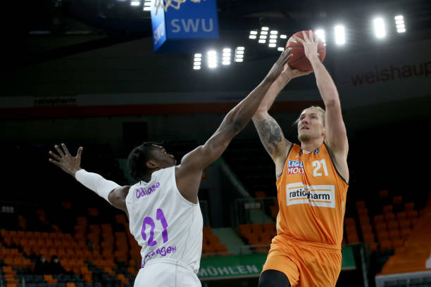 的4外援排 的4外援排